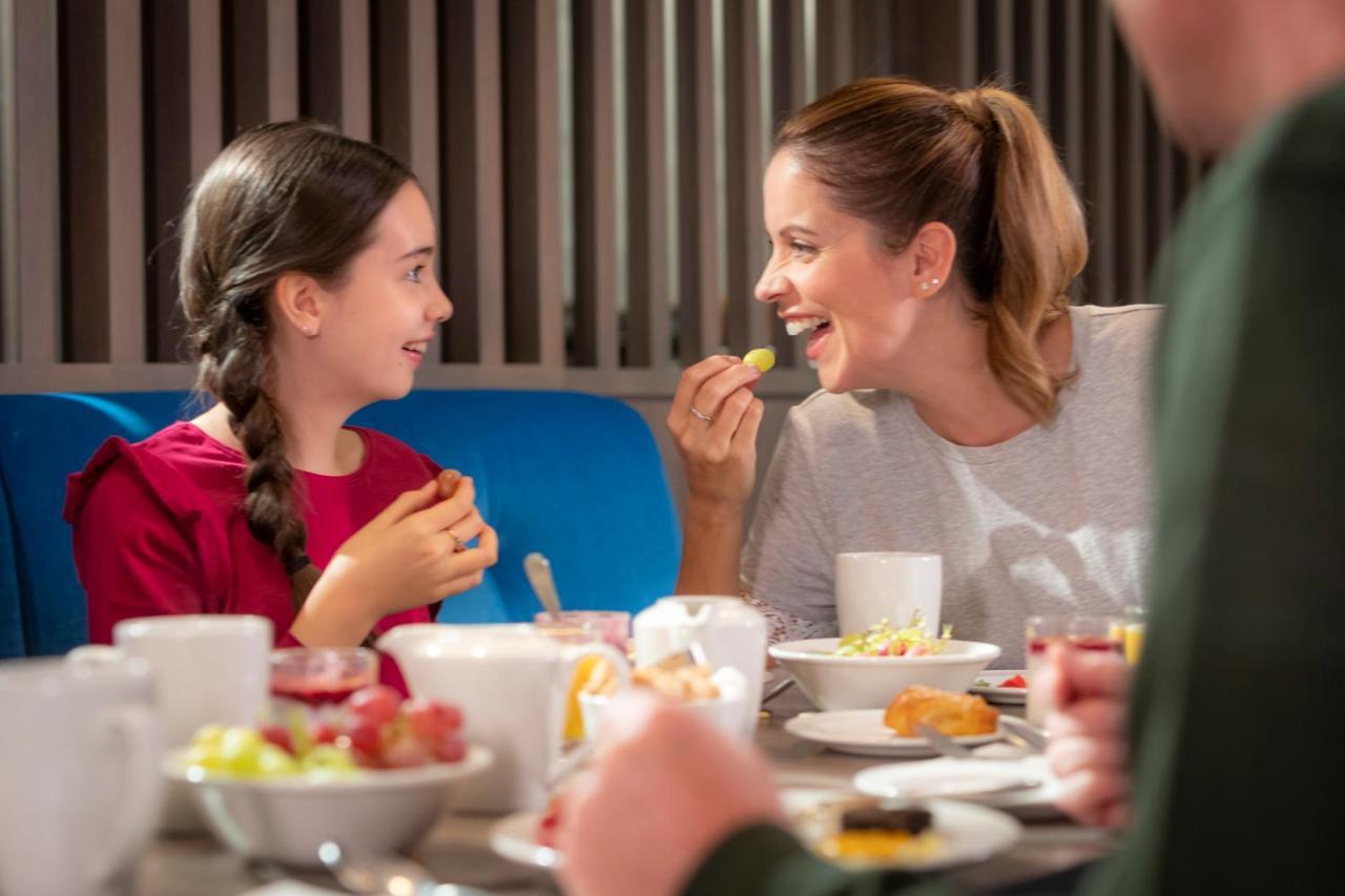 Clayton Hotel & Leisure Club Слайгоу Екстериор снимка