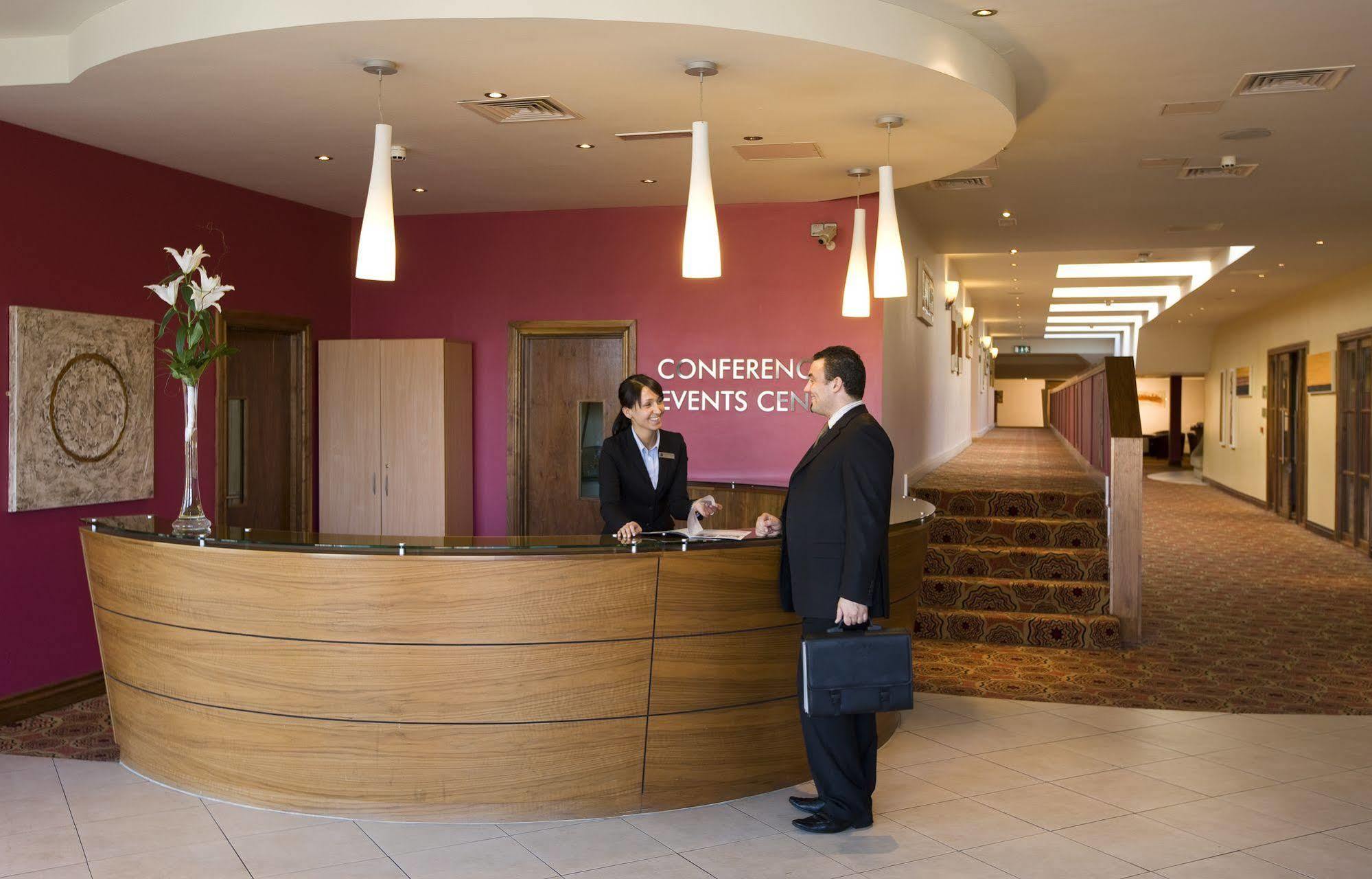 Clayton Hotel & Leisure Club Слайгоу Екстериор снимка